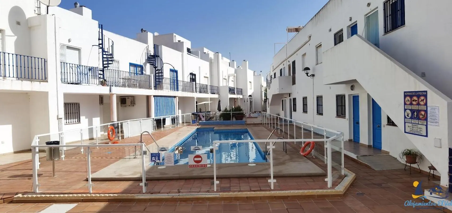 El Velero A 300M De La Playa Piscina Temporada Parking Y Wifi Villa San Jose  San Jose (Almeria)